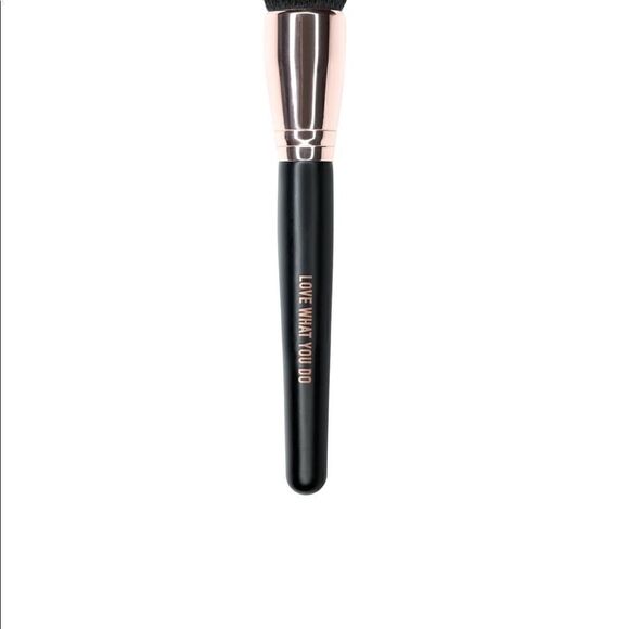 NEW 💥💥Realher powder brush  - Picture 1 of 6